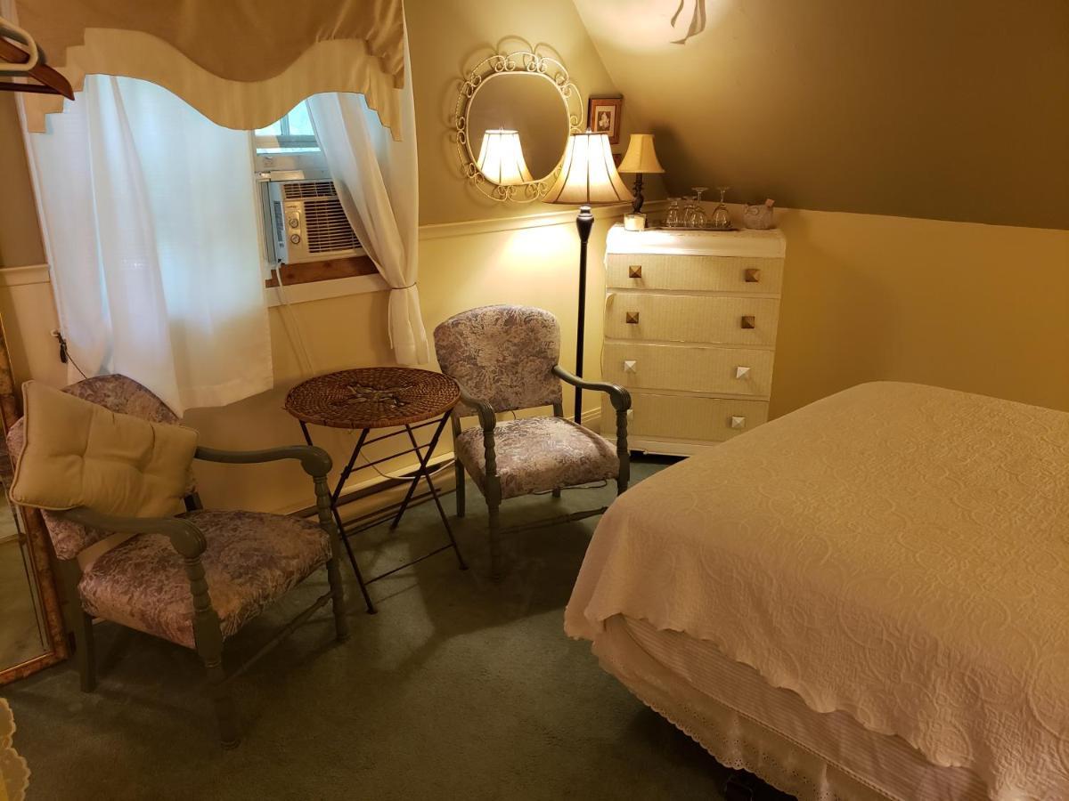 Auberge Bonne Nuit-Bonjour Sainte-Adèle Exteriör bild