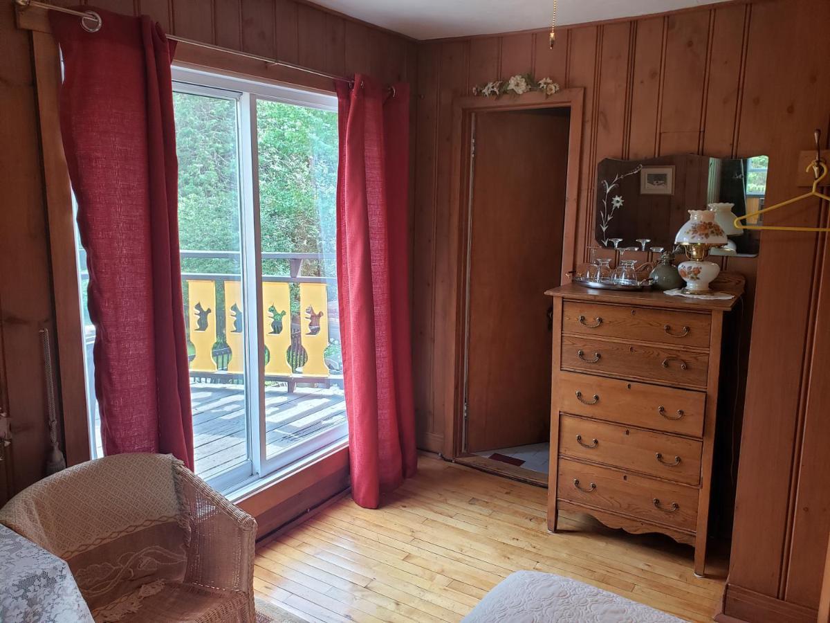 Auberge Bonne Nuit-Bonjour Sainte-Adèle Exteriör bild